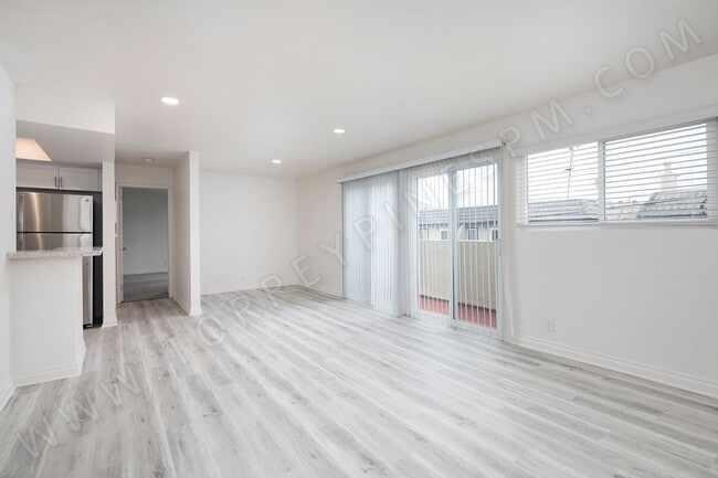 property at 933 Seacoast Dr