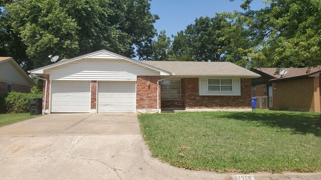 property at 1313 E Brooks St