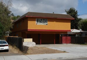9258 Kenwood Dr in Spring Valley, CA - Building Photo