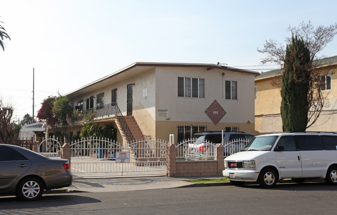 254 E 29th St in Los Angeles, CA - Building Photo