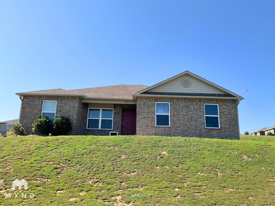 11317 Bock Rd in Sherwood, AR - Building Photo