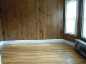 3 Mclellan St-Unit -2 in Brunswick, ME - Building Photo - Building Photo