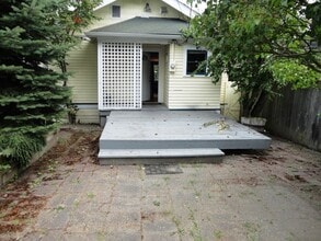 1910 4th Ave W in Seattle, WA - Building Photo - Building Photo