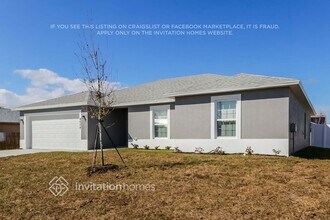 4604 NW Bighorn Ave, Unit 1 Bedroom 0402 in Port St. Lucie, FL - Foto de edificio - Building Photo