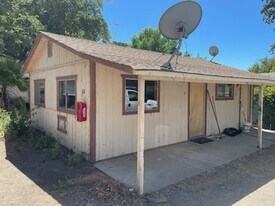 5725 Old Hwy 53 in Clearlake, CA - Building Photo