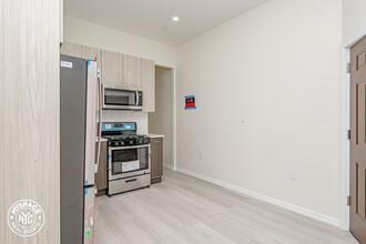 696 Hancock St, Unit 3L in Brooklyn, NY - Foto de edificio - Building Photo
