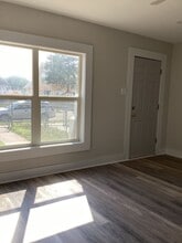 307 N Avenue D in Portales, NM - Building Photo - Building Photo