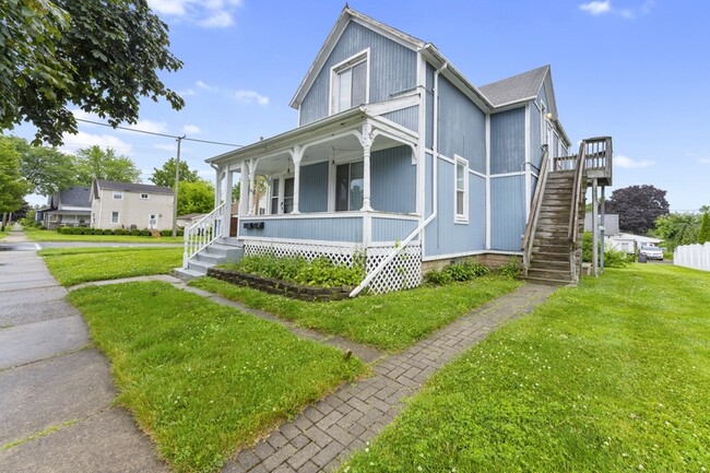 2474 4th St in Trenton, MI - Building Photo - Building Photo