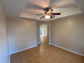 621 Bougainvillea St in Laredo, TX - Building Photo - Building Photo