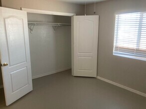 2723 e southgate ave, Unit 102 in Phoenix, AZ - Building Photo - Building Photo