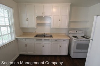 4409 S Parkway Dr in Olathe, KS - Building Photo - Building Photo