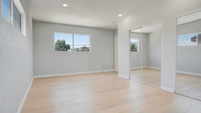 1610 E Carson St in Long Beach, CA - Building Photo - Interior Photo