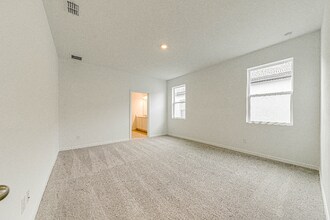 2354 Lancashire St in Davenport, FL - Foto de edificio - Building Photo