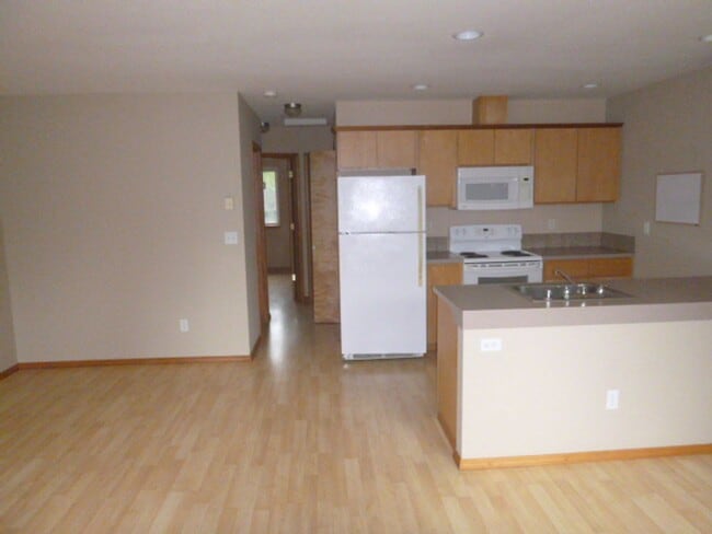 1030 Mt Olympus Ave SE in Ocean Shores, WA - Building Photo - Building Photo