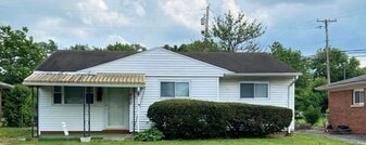 420 Tibbs Ln in Lexington, KY - Building Photo