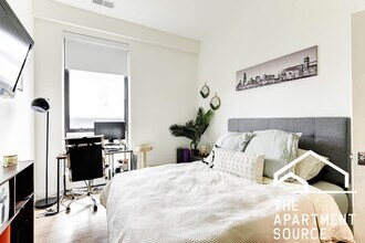 3462 N Lincoln Ave, Unit 202 in Chicago, IL - Building Photo - Building Photo