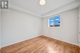 11 Chestnut St E in St Catharines, ON - Building Photo - Building Photo