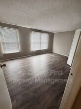 923 Regal Path Ln in Decatur, GA - Building Photo - Building Photo