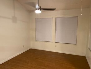 5100 Dunsmuir Rd, Unit 9 in Bakersfield, CA - Building Photo - Building Photo