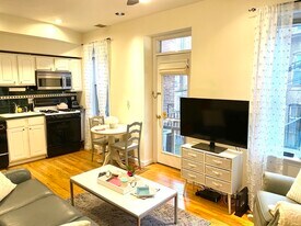 583 Tremont St, Unit 1 Apartamentos