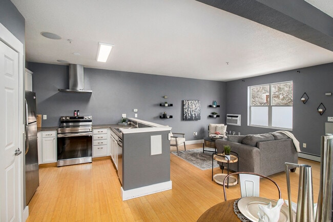 property at 2610 Iris Ave