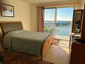 7882 Sailboat Key Blvd S, Unit apt 505 in South Pasadena, FL - Building Photo - Building Photo