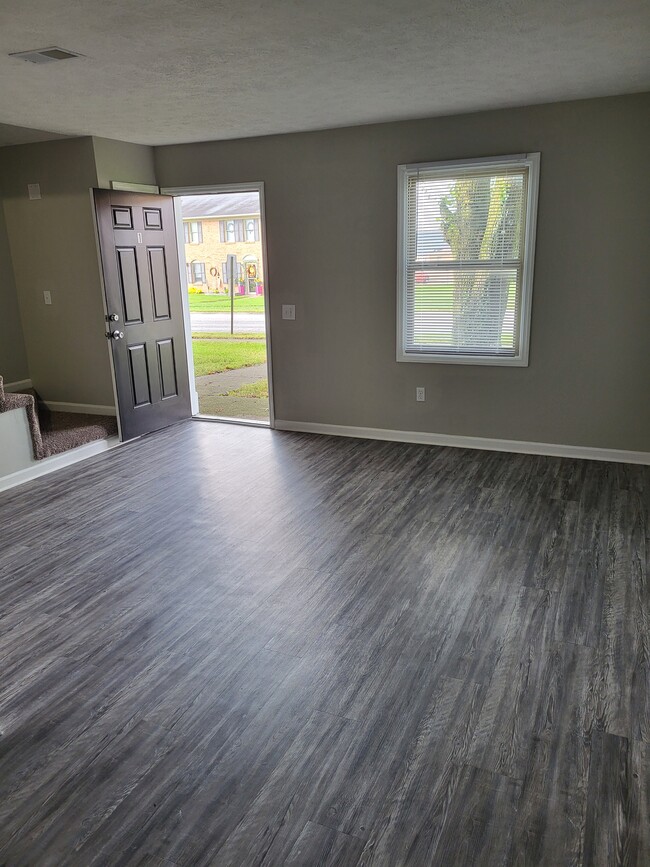 313 Churchill Dr in Richmond, KY - Building Photo - Building Photo