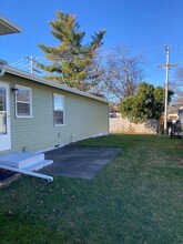 1728 Spruce Hills Dr in Bettendorf, IA - Building Photo - Building Photo