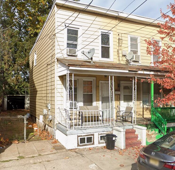 52 Ward Ave in Trenton, NJ - Building Photo
