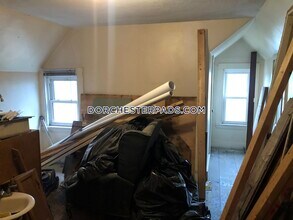 369 Savin Hill Ave-Unit -3 in Boston, MA - Building Photo - Building Photo