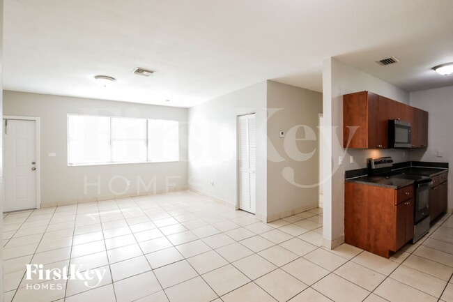 275 NW 194th Terrace in Miami, FL - Building Photo - Building Photo