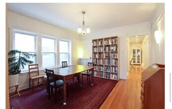 2733 W Ainslie St, Unit Apt 1 in Chicago, IL - Building Photo - Building Photo