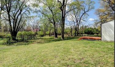 507 NW Holly Ln in Lee's Summit, MO - Foto de edificio - Building Photo