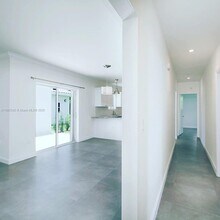 1126 Cotorro Ave in Coral Gables, FL - Building Photo - Building Photo