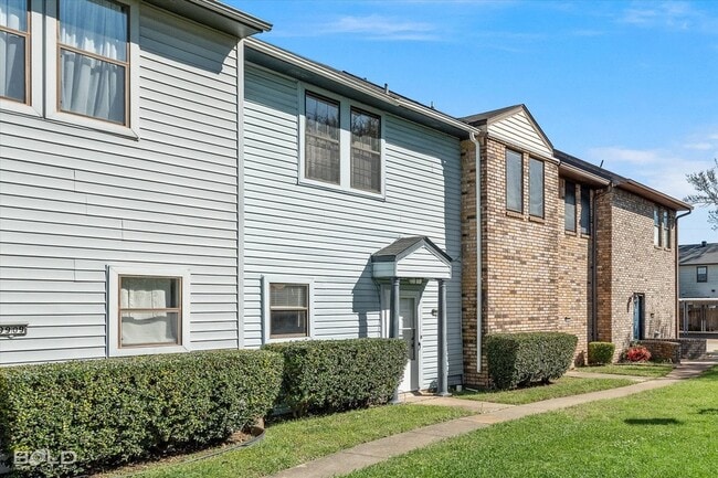 9913 Dagger Point Ln in Shreveport, LA - Building Photo - Building Photo