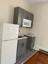 254 Hope St, Unit 3 in Providence, RI - Building Photo - Building Photo