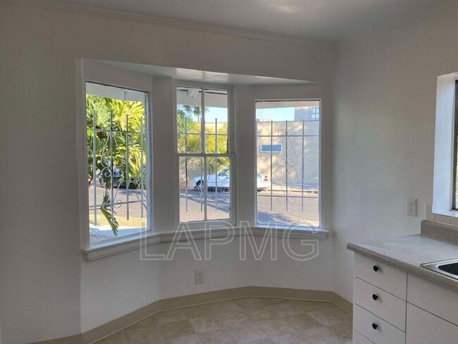 property at 2003 1/2-2217 S Curson Ave