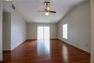 6309 Highland Gardens Ct in Lakeland, FL - Building Photo - Building Photo