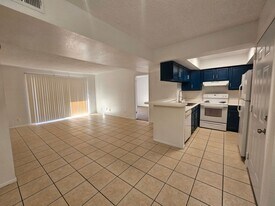 540 N May in Mesa, AZ - Building Photo