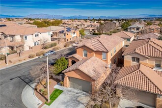 752 White Grotto St in Las Vegas, NV - Building Photo - Building Photo