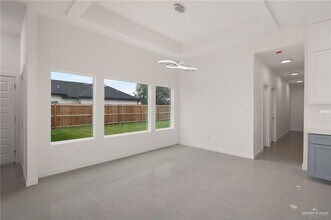 614 Sonny Dr in San Juan, TX - Foto de edificio - Building Photo