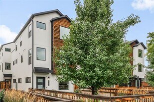 1382 Zenobia St in Denver, CO - Building Photo