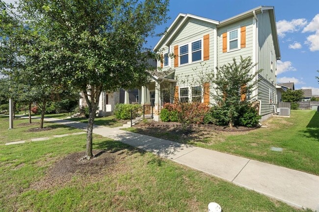 8712 Slater Dr in Austin, TX - Building Photo - Building Photo