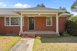1206 S 9th St in Lillington, NC - Building Photo