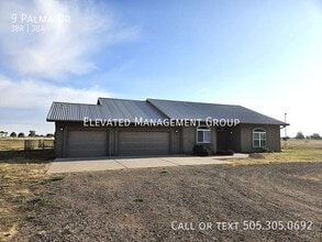 9 Palma Dr in Moriarty, NM - Foto de edificio - Building Photo