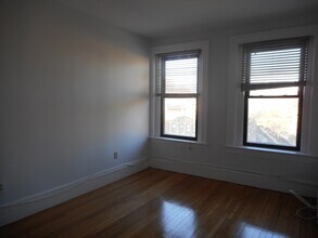 466 Park Dr, Unit 17 in Boston, MA - Building Photo - Building Photo