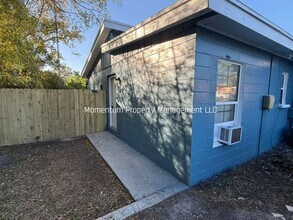 1919 E Mulberry Dr in Tampa, FL - Building Photo - Building Photo