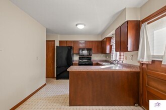 9605 Binney St in Omaha, NE - Building Photo - Building Photo