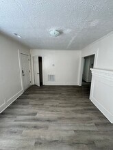 1220 S Lafayette St in Shelby, NC - Building Photo - Building Photo