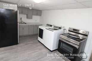 546 Main St in Farmington, NH - Building Photo